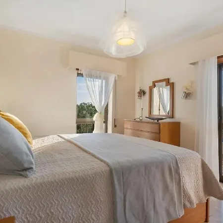 Becas House Апартаменты *